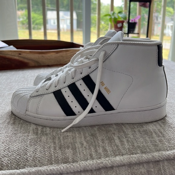 Adidas Pro Model - Picture 2 of 4